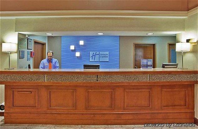 Holiday Inn Express & Suites Atlanta Perimeter Mall Hotel, An Ihg Hotel Sandy Springs Interno foto